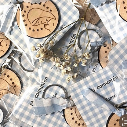 Detalle Comunión Llavero de madera natural Virgen Niña.( Pack 8 unidades)